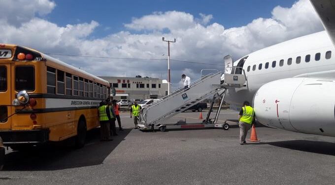 En 2023 llegaron a R. Dominicana 4,483 dominicanos repatriados
