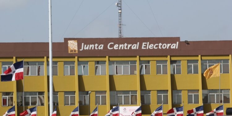 ¡Cuidemos la JCE, no la desacreditemos!