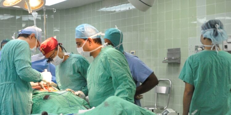 Ante temor de demandas, médicos adoptan medidas