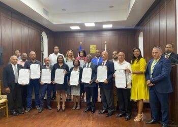 Ayuntamiento Otorga Premio a Comunicadores