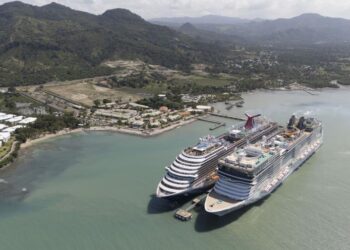 ¿Cuál es la participación de la región norte en el turismo dominicano?