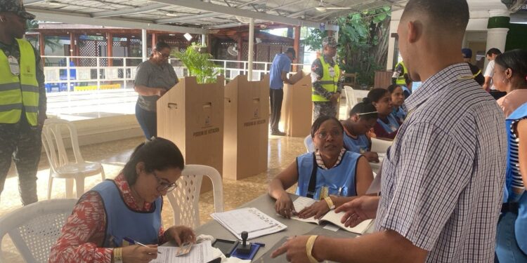 JCE: primer boletín será a las 8:30 de la noche