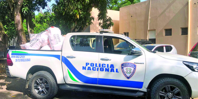 Seis policías son investigados por robo de 637 cajas de cigarrillos