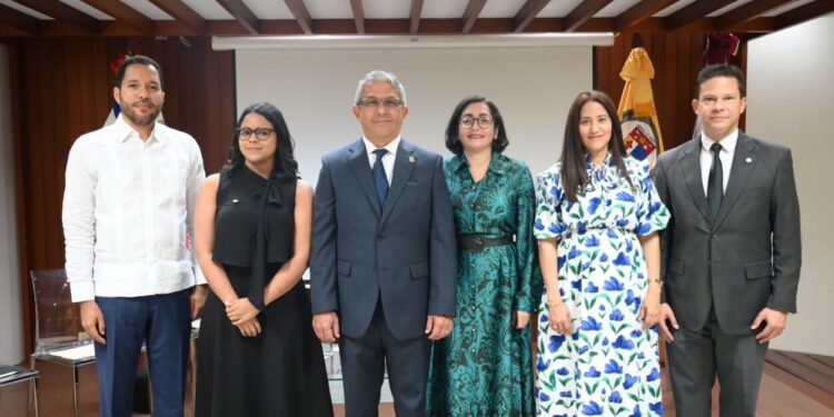 Realizan taller sobre la libertad de expresión