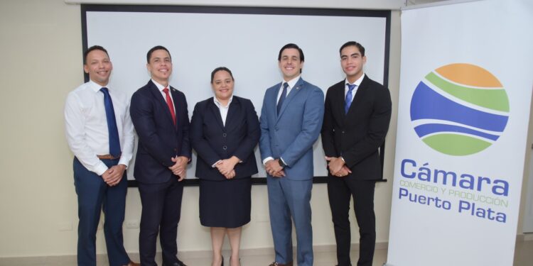 Banco Central presenta en la Cámara de Comercio datos económicos de la región norte y de la provincia Puerto Plata