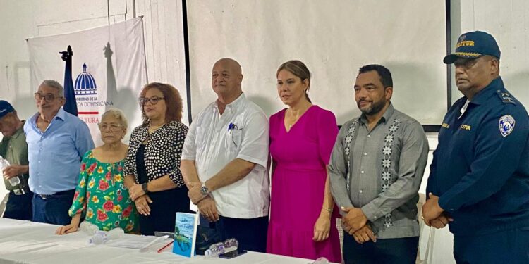 Reconocen Familias del Pie del Fuerte