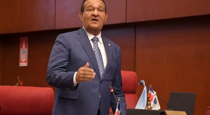 Marte rechaza fortunas senadores sean publicadas en medios prensa