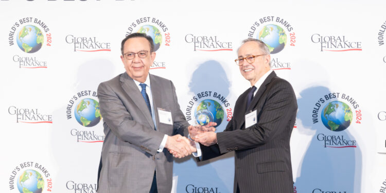 Valdez Albizu es reconocido entre los mejores gobernadores de bancos centrales del mundo por la revista Global Finance