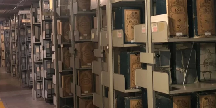 ¿Hay en el Archivo Vaticano documentos que relacionan los milagros con la vida extraterrestre?