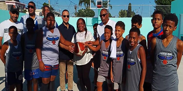 Club Francisco del Rosario Sánchez celebra 50 años de fundado