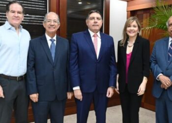 Efraím Castillo recibirá el Premio Nacional de Literatura 2025