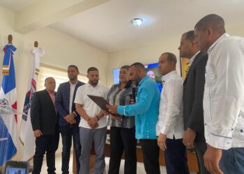 Alfmarad Montes de Oca recibe Homenaje