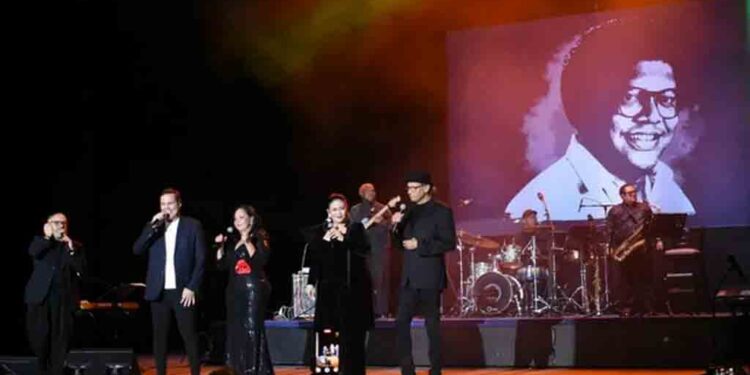 Artistas cantan a cubano Pablo Milanés, fundador Nueva Trova
