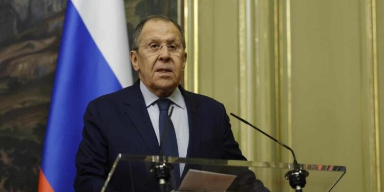 El canciller Lavrov vendrá a la apertura de la embajada rusa