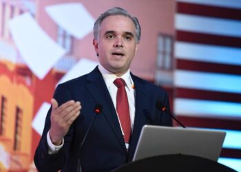Cuidado: falsos videos de inversión usan la voz e imagen del ministro de Educación