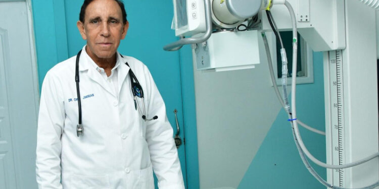 Félix Antonio Cruz Jiminián: el médico que convirtió su vocación en milagro social