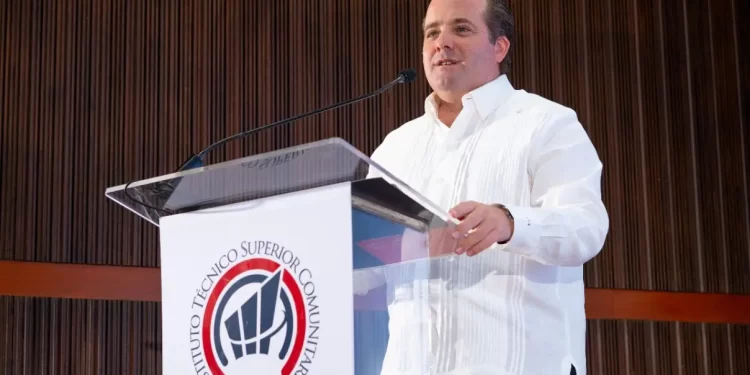 José Ignacio Paliza aboga por un nuevo liderazgo político que promueva transparencia y rendición de cuentas
