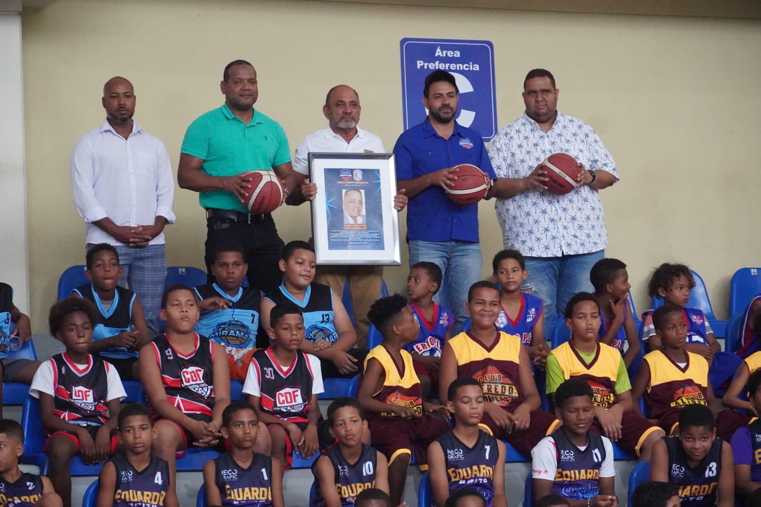 Dedican Torneo de Minibasket al Ing. Arturo Torres