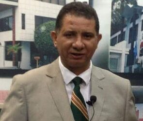El Paso del Tiempo nos Proporciona Experiencias pero nos Resta Facultades.