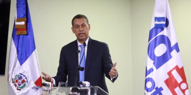 Guido Gómez Mazara denuncia ataques en redes tras negarle anuncio publicitario a un medio digital