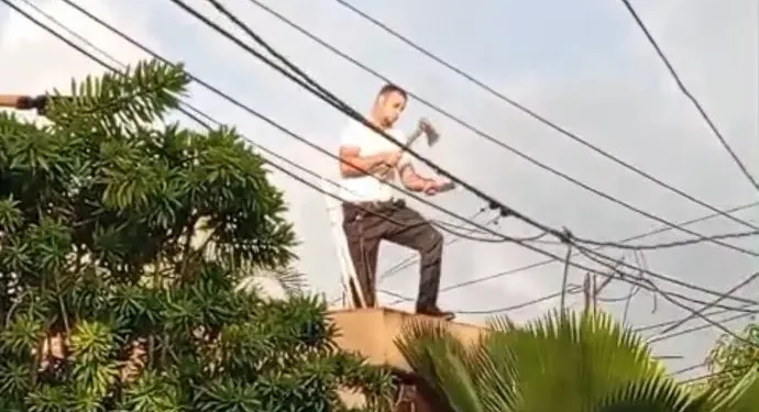 Edeeste somete a la justicia a ciudadano que dañó red eléctrica con machete en Higüey