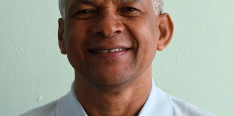 Con treinta equipos y dedicado a Juan Luis Medina la Asociación de Sóftbol inicia Torneo Interbarrial.