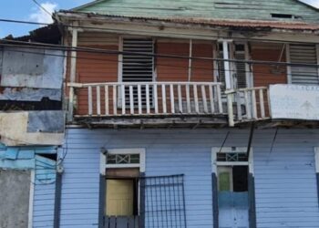Deterioro resta belleza a casas victorianas de PP