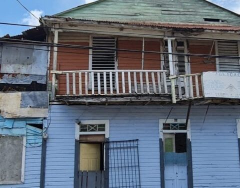 Deterioro resta belleza a casas victorianas de PP