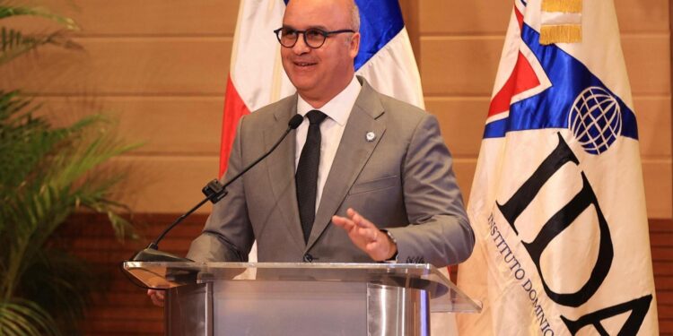 Igor Rodríguez funcionario eficiente 