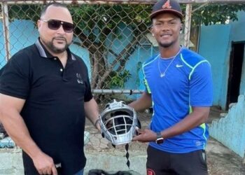 Liga Tato Martínez recibe donación
