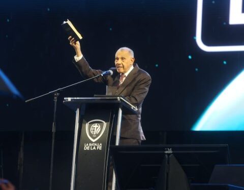 Ezequiel Molina proclama “El Día de Dios” en Batalla de la Fe 2026