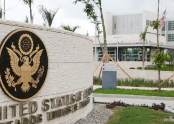 Embajada de EE. UU. advierte que mentir en la entrevista de visa puede causar prohibición permanente