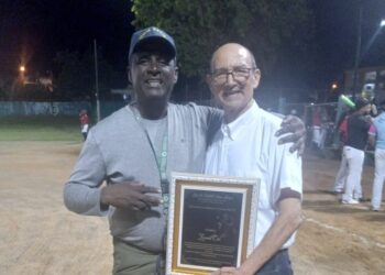 Liga Los Chongos inició Torneo No.70, dedicado a Leonel Cid.