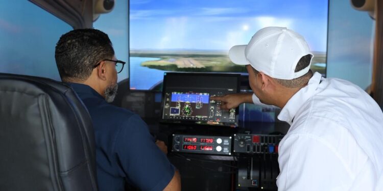 IDAC instala Simulador de Vuelo en Primera Feria Regional del Libro y la Cultura Cibao 2026