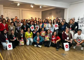 Cerca de 140 docentes se capacitaron para mejorar la comunicación de estudiantes