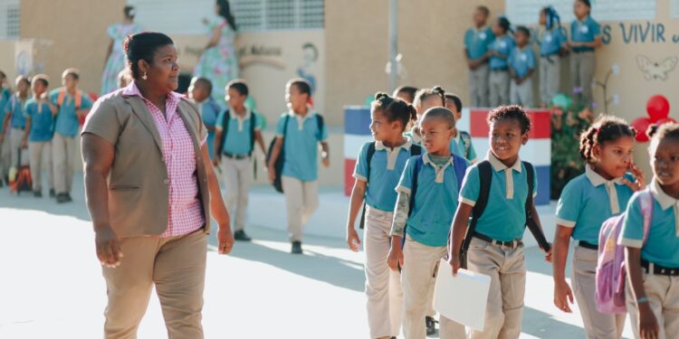 Minerd llama a la comunidad educativa al regreso a clases este lunes 6 de abril