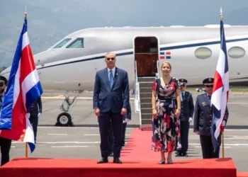 Abinader llega a Costa Rica para traspaso de mando presidencial