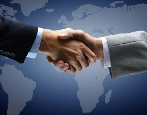 Diplomacia moderna exige formación multidisciplinaria y negociación