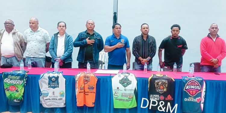 Club Gregorio Luperón puso en marcha torneo de baloncesto Superior intercalles