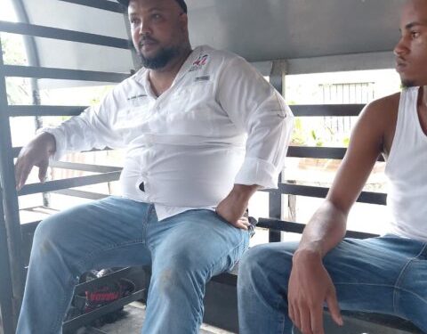 Comunicador denuncia detención arbitraria y maltratos durante operativo del DICRIM en Los Alcarrizos
