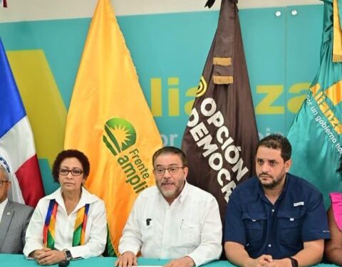 Alianza País, Frente Amplio y Opción Democrática exigen transformación de la Policía Nacional