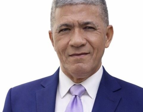 Julián Sosa es electo director de la Escuela de Comunicación Social de la UASD