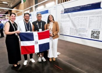 Médicos dominicanos participan en congreso sobre Hemostasia y trombosis en París