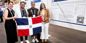 Médicos dominicanos participan en congreso sobre Hemostasia y trombosis en París