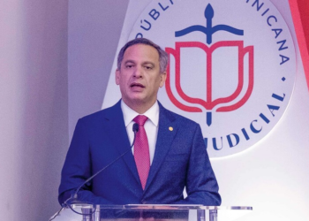 PC y FINJUS advierten sobre renuncia Luis H. Molina a SCJ