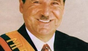  Justicia de Ecuador condena por corrupción al expresidente Bucaram