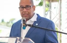 Empresario advierte sobre alza de fletes marítimos