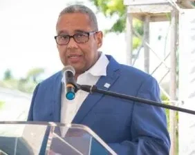 Empresario advierte sobre alza de fletes marítimos