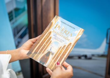 IDAC promueve vocaciones en Feria Internacional del Libro con puesta en circulación libro “La puerta que susurra”